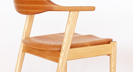 セミアームチェア