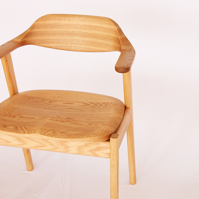 セミアームチェア