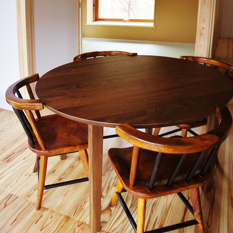 人気ショップ 木製ダイニングテーブル丸テーブルラウンドテーブル引出付送料無料‼️お値下げ可‼️ 低価NEW