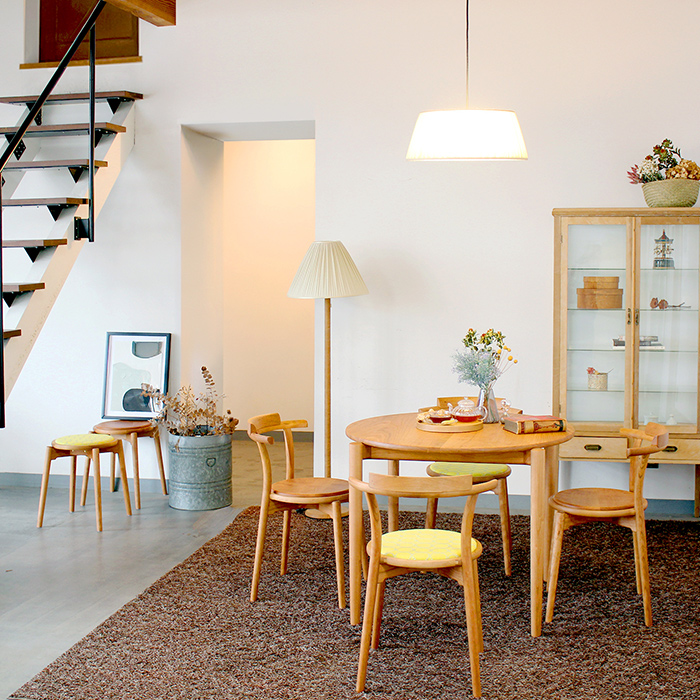 スタッキングチェア