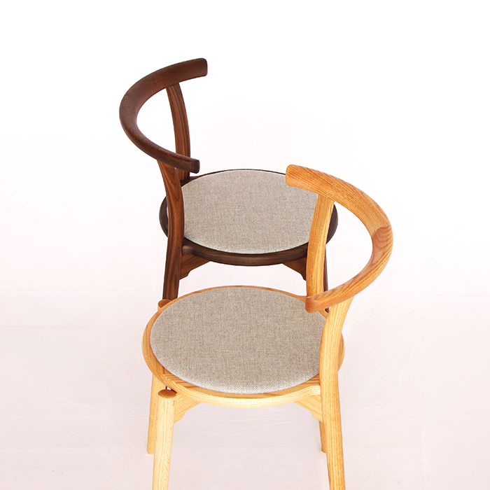 スタッキングチェア